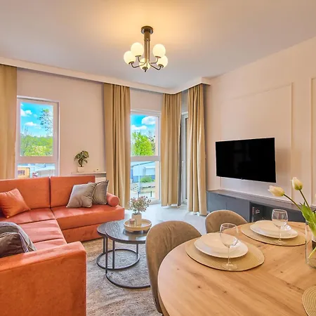Amber Seaside - Luxury With Balcony And Parking In Danzig