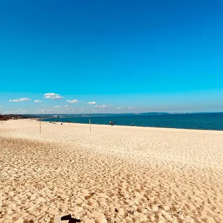 Amber Seaside - Luxury With Balcony And Parking In